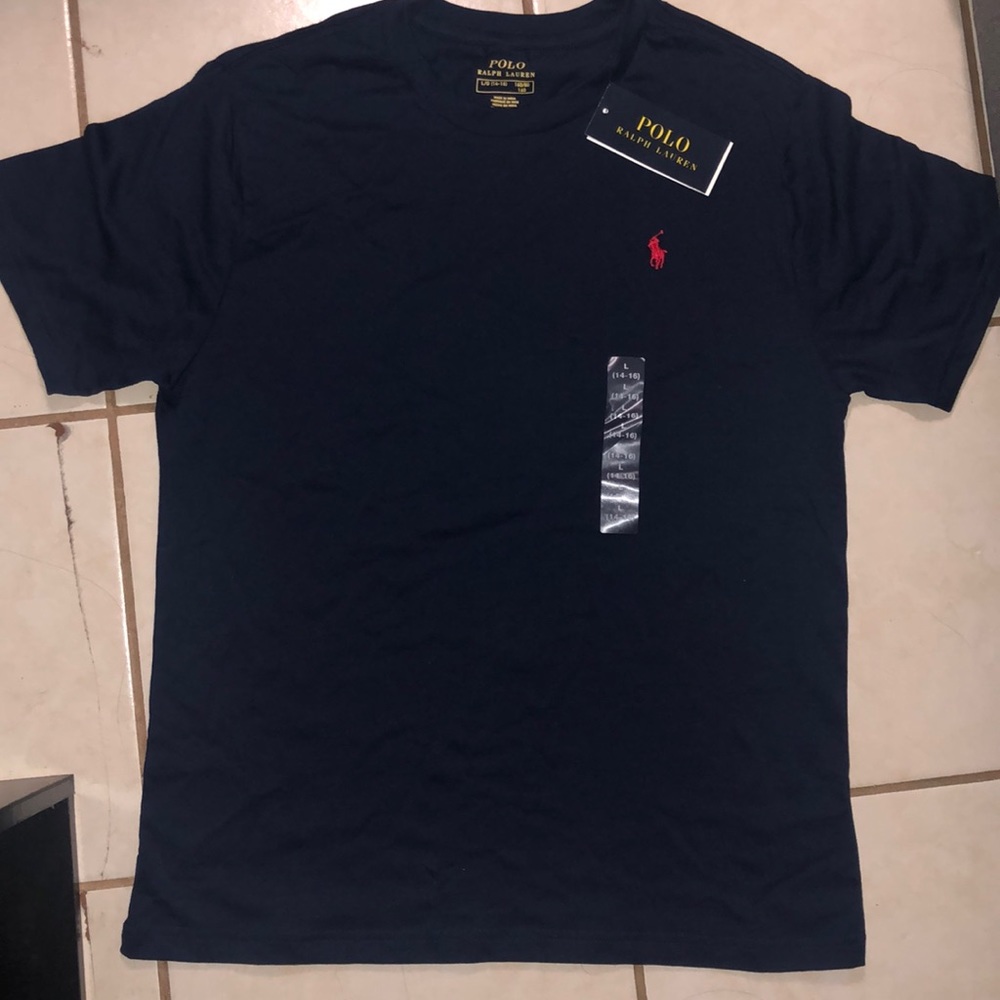 Brand new has tag on it still never worn just got it in the wrong size